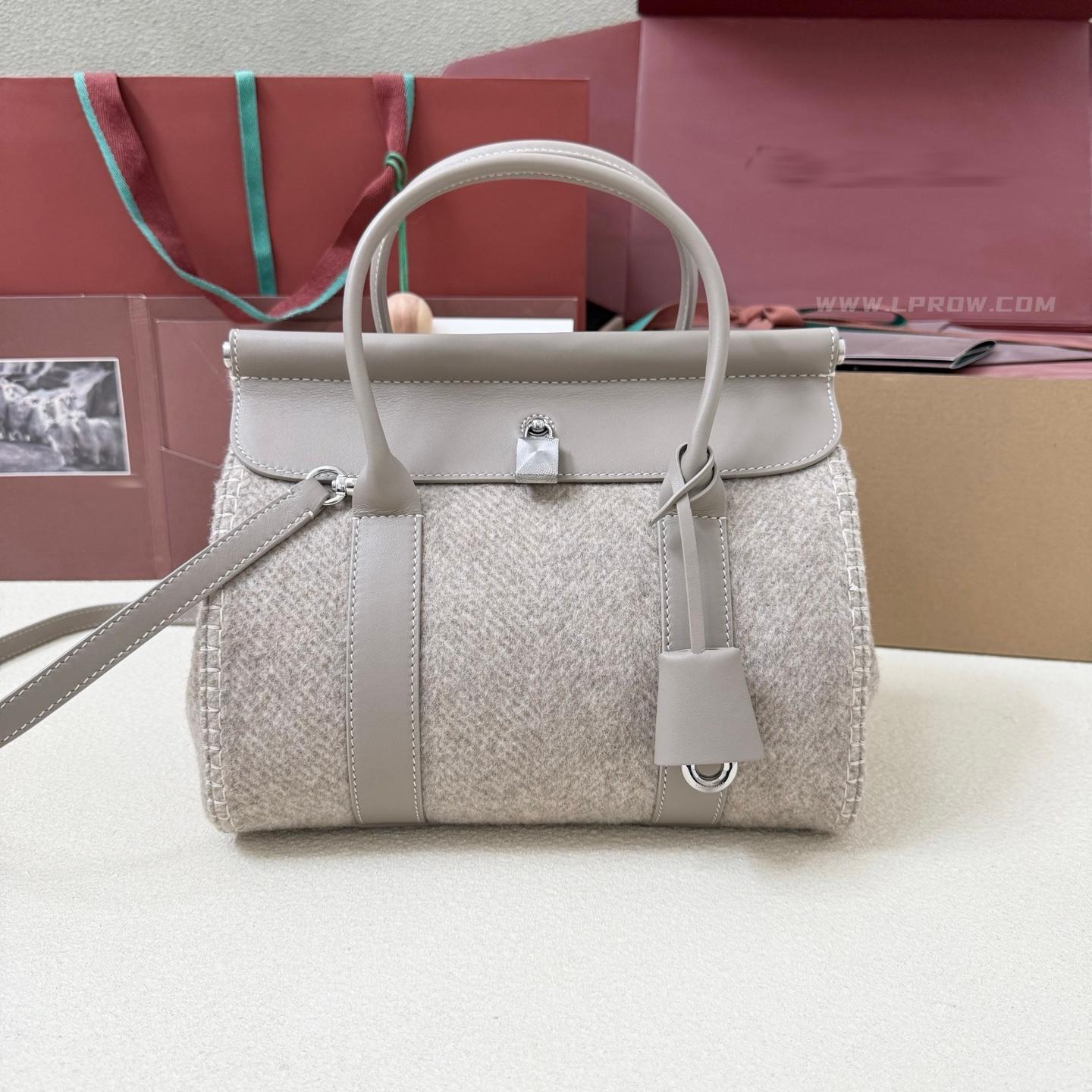 LP Pigeon colored cashmere LOOM 25Small handbag