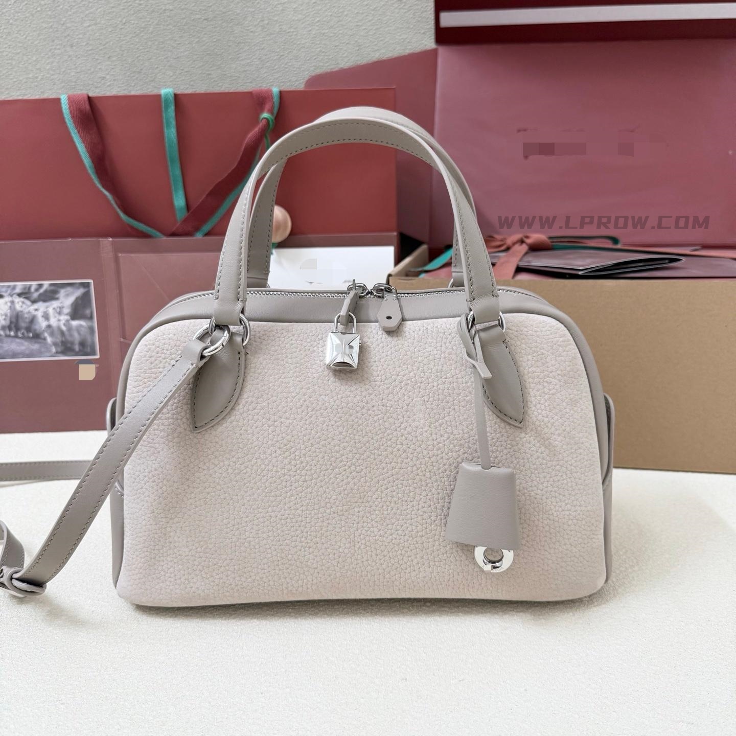 LP Needle trumpet Pigeon color briefcase