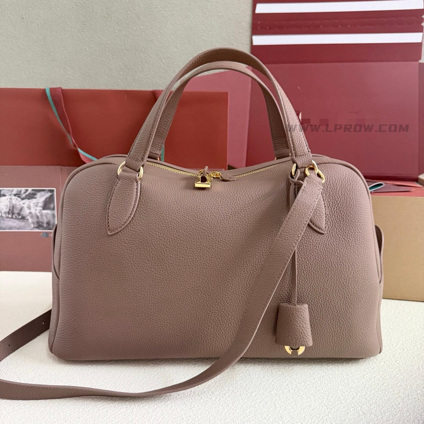 LP Needle large size rock ash briefcase