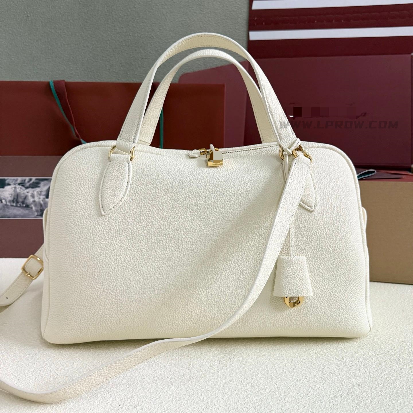 LP Needle large size Tender white briefcase